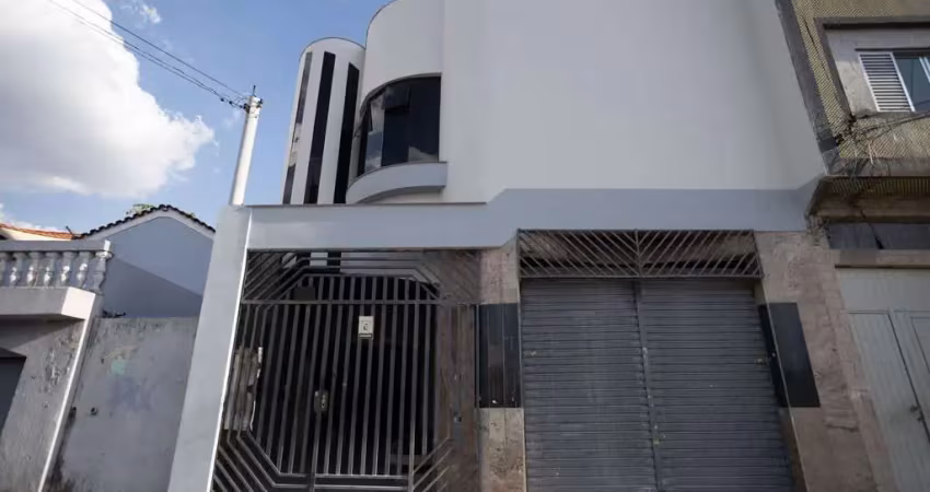 Casa comercial na avenida alberto byington, n. 655 • 600 m²