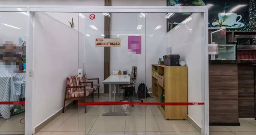 Loja em galeria na rua teodoro sampaio, n. 2387 - loja 40 • 7 m²