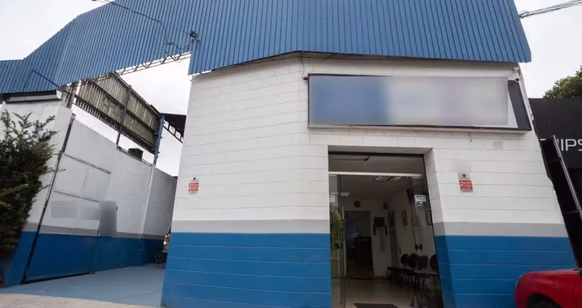 Galpão na avenida presidente tancredo neves, n. 590 • 550 m²