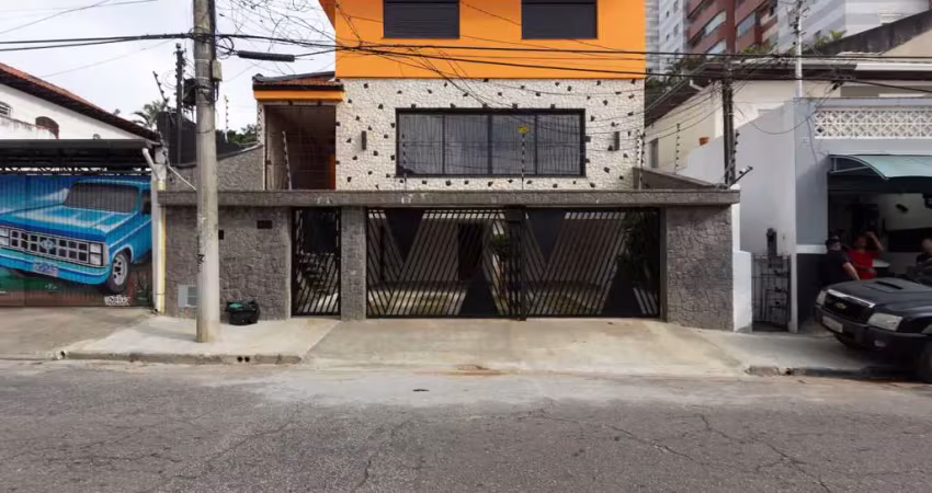 Casa comercial na rua lourenço de azevedo, n. 228 • 326 m²