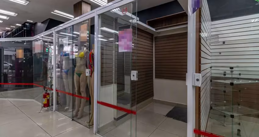 Loja em galeria na rua teodoro sampaio, n. 2387 - loja 49 • 7 m²