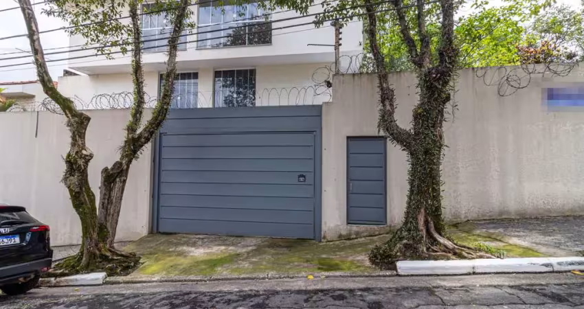 Casa comercial na rua carlos venture, n. 102 • 672 m²