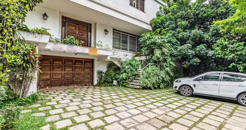 Casa comercial na avenida são valério, n. 533 • 600 m²