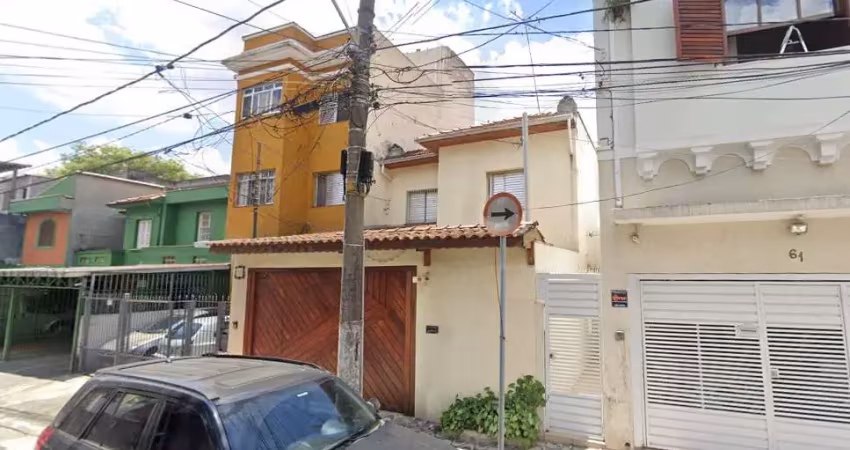 Casa comercial na rua doutor miranda de azevedo, n. 55 • 275 m²