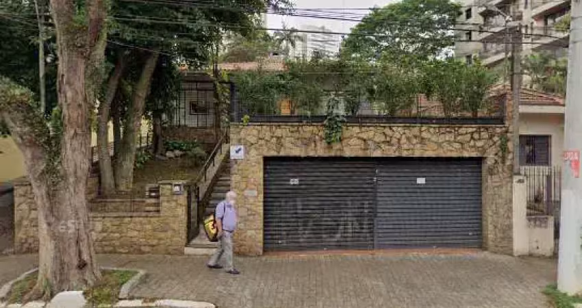 Casa comercial com 8 salas para alugar na Rua Caramuru, 1159, Saúde, São Paulo