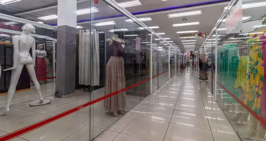 Loja em galeria na rua teodoro sampaio, n. 2387 - loja 26 • 7 m²