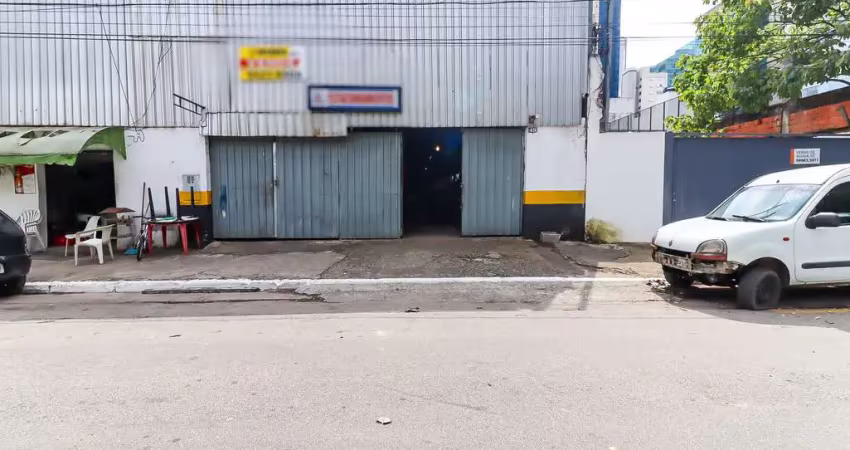 Galpão na rua conceição de monte alegre, n. 49 • 250 m²