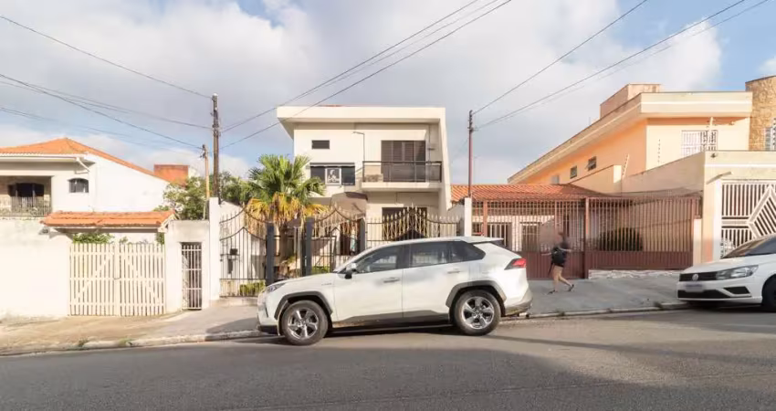 Casa comercial para alugar na Rua Doralisa, 297, Vila Carrão, São Paulo