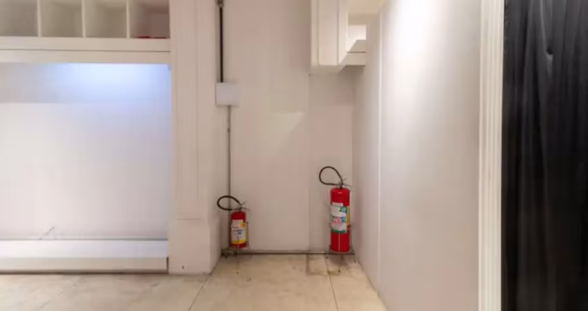 Loja em galeria na rua josé paulino, n. 260 - loja 21 • 6 m²