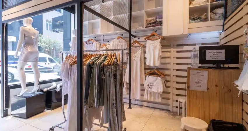 Loja em galeria na rua josé paulino, n. 260 - loja 2 • 12 m²