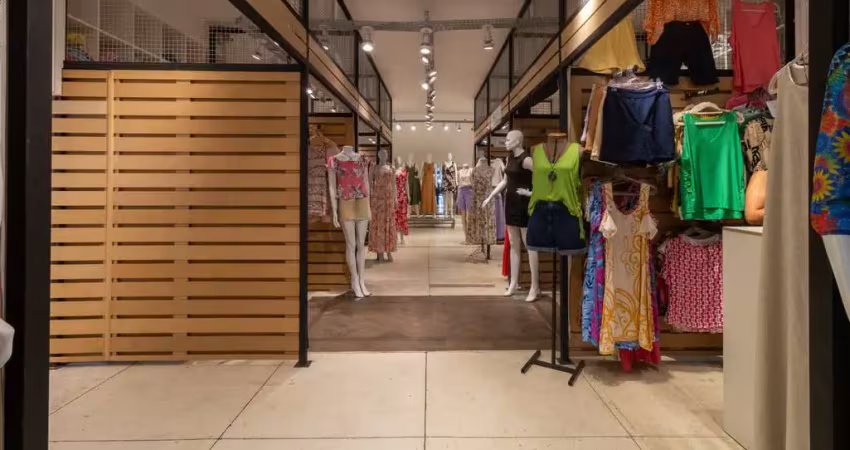 Loja em galeria na rua josé paulino, n. 260 - loja 14 • 7 m²