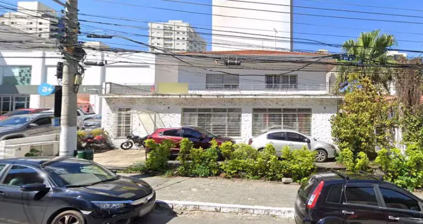 Casa comercial na rua bernardino de campos, n. 164 • 300 m²