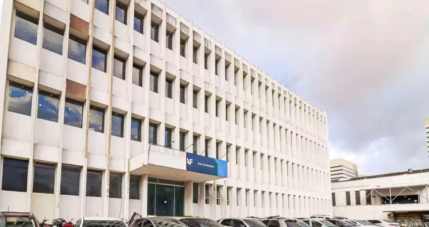 Prédio comercial na avenida das nações unidas, n. 22613 • 10000 m²