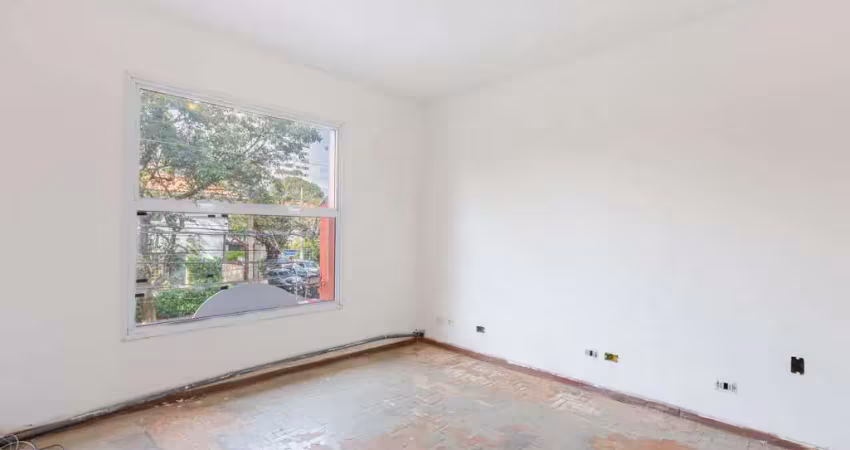 Sobreloja na rua ferreira de araújo, n. 450 • 40 m²