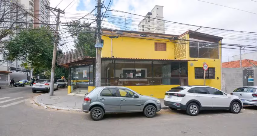 Casa comercial com 10 salas para alugar na Rua Nhu-Guaçu, 12, Nova Piraju, São Paulo