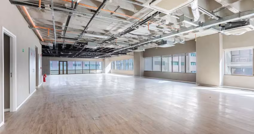 Sala comercial na rua fidêncio ramos, n. 329 - cj 71 • 377 m²