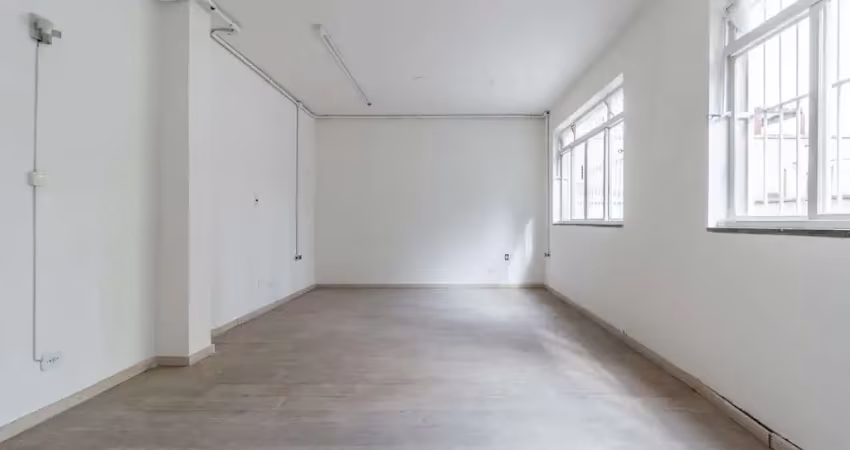 Sala comercial na rua augusta, n. 2072 - sala 13 • 40 m²