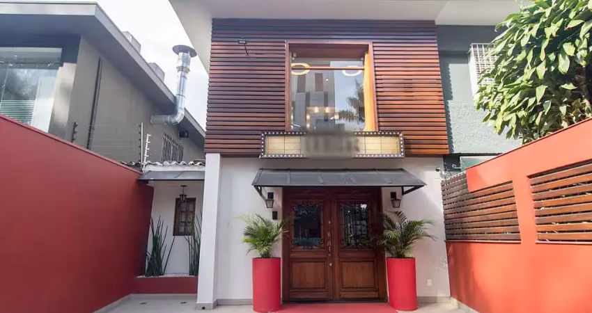 Casa comercial na rua professor atílio innocenti, n. 763 • 140 m²