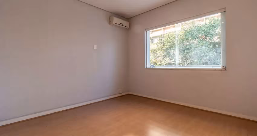 Sala comercial na rua januário miraglia, n. 198 • 90 m²