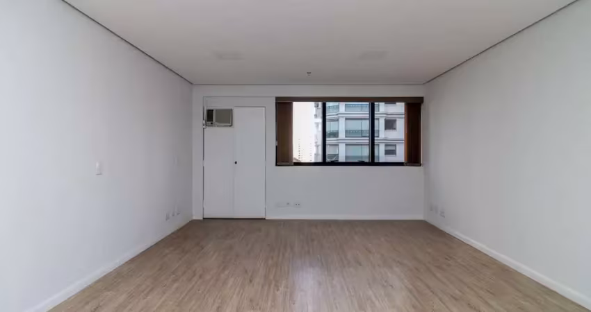 Sala comercial na rua arandu, n. 205 - cj 908 • 27 m²