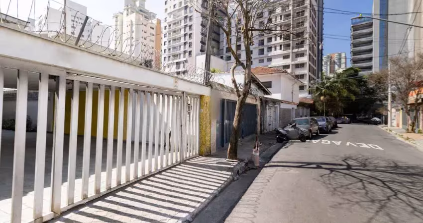 Casa comercial para alugar na Rua Crisandálias, 85, Jardim das Acacias, São Paulo