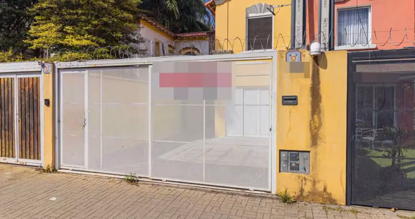 Casa comercial na rua capitão cavalcanti, n. 219 • 180 m²
