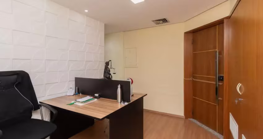Sala comercial na avenida da aclimação, n. 68 - conjunto 132 • 75 m²