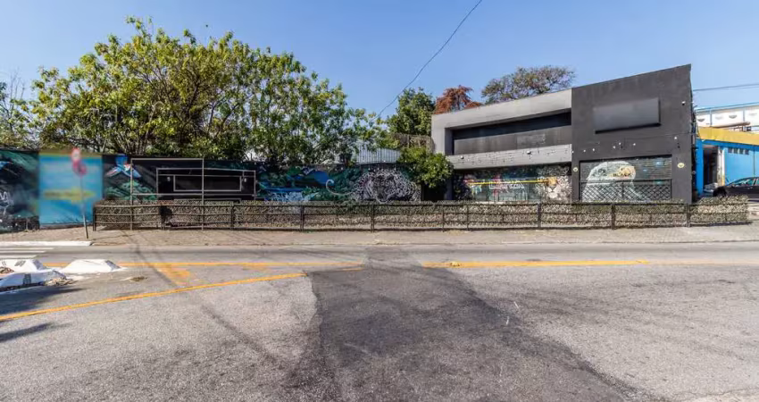 Galpão na avenida engenheiro caetano álvares, n. 3100 • 2439 m²