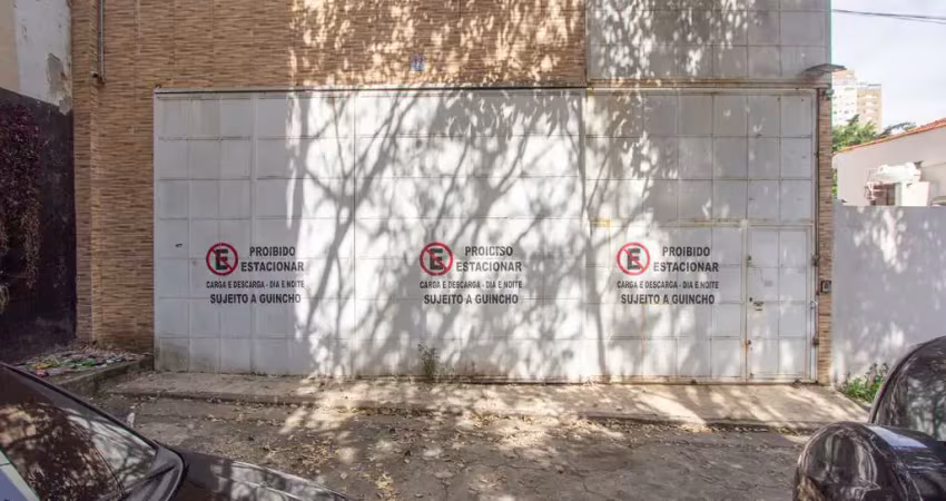 Casa comercial com 12 salas para alugar na Rua Indiaroba, 74, Vila Nova Conceição, São Paulo