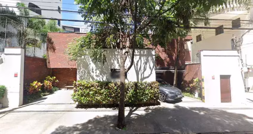 Casa comercial na rua professor artur ramos, n. 395 - casa parte de cima • 225 m²