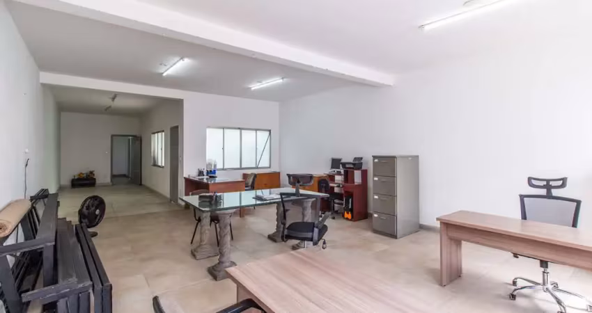 Casa comercial para alugar na Rua Clélia, 2280, Água Branca, São Paulo