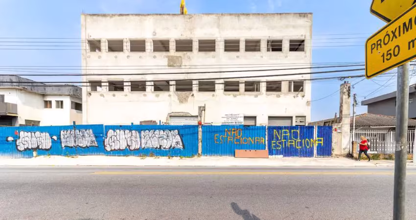 Prédio comercial na avenida agenor couto de magalhães, n. 475 • 2465 m²