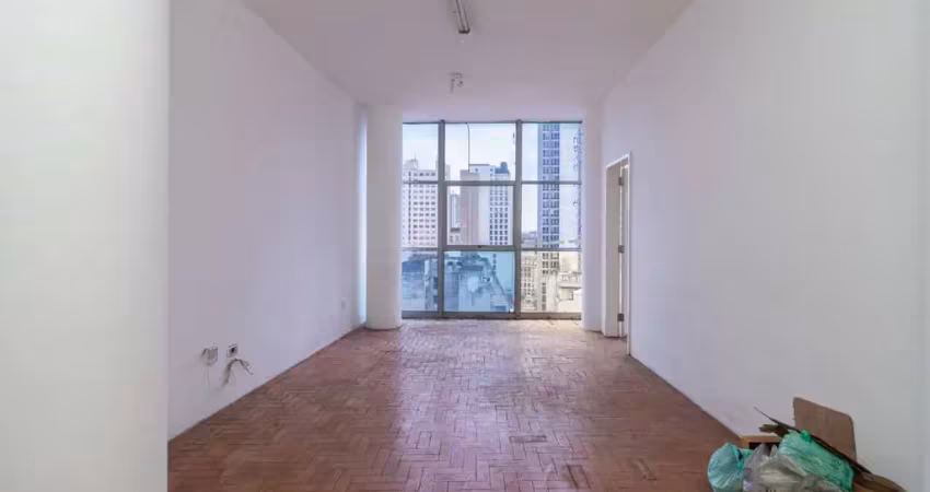 Prédio comercial na rua josé bonifácio, n. 24 - 132 • 77 m²
