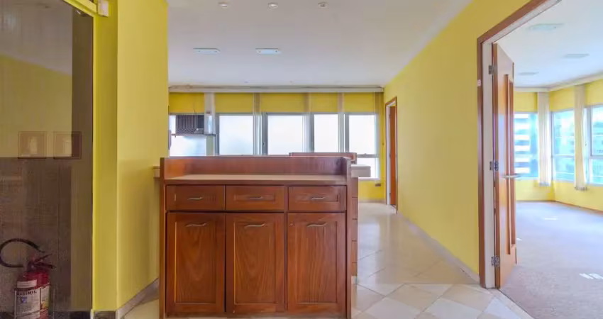 Sala comercial na rua leôncio de carvalho, n. 306 • 91 m²