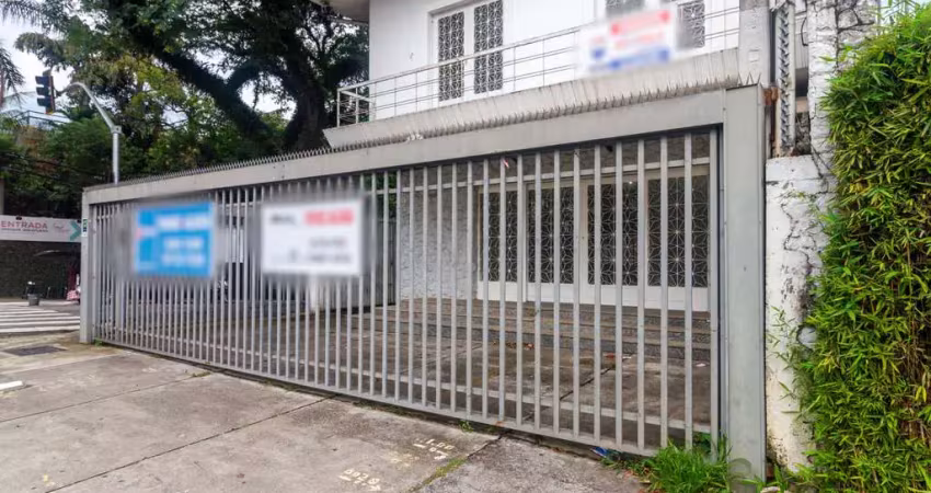 Casa comercial na avenida indianópolis, n. 2912 • 470 m²