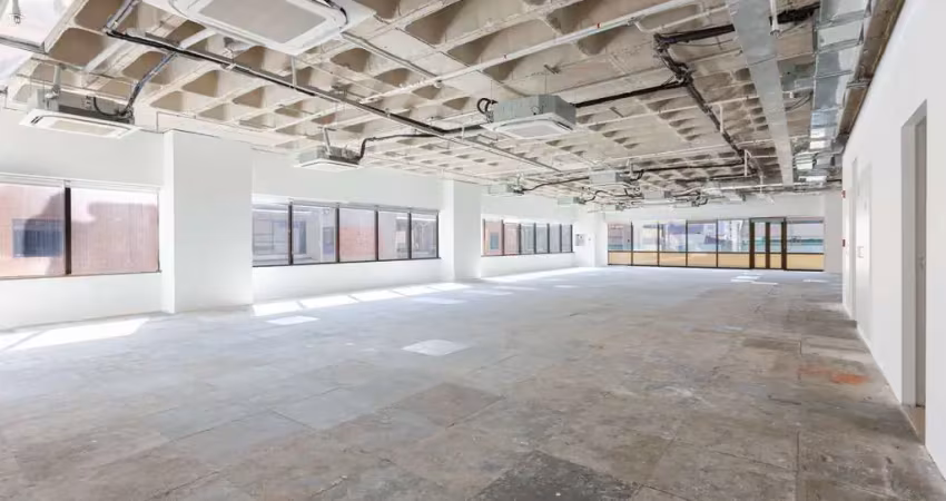 Sala comercial na rua fidêncio ramos, n. 329 - cj 103 • 377 m²