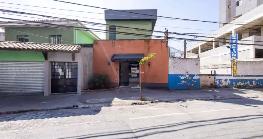 Casa comercial com 27 salas para alugar na Rua Iguatinga, 342, Santo Amaro, São Paulo