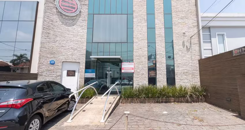 Casa comercial na avenida brigadeiro luís antônio, n. 4225 • 281 m²