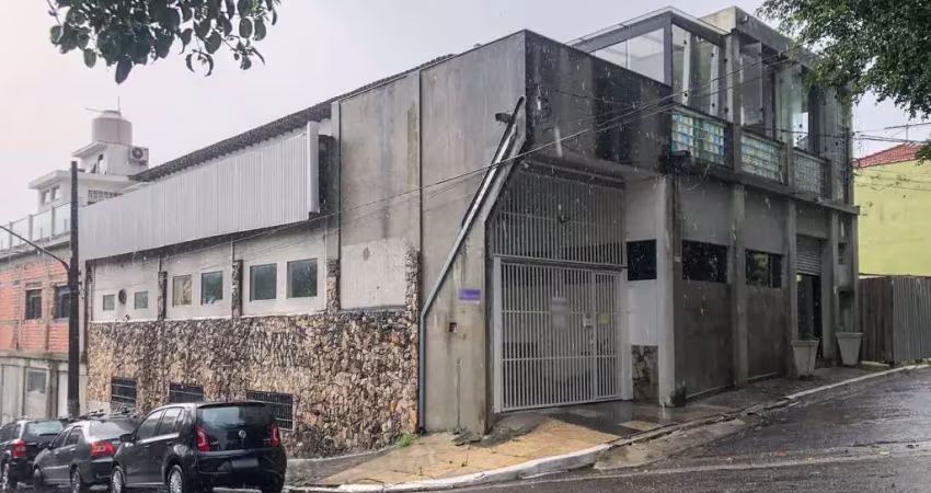 Prédio com 9 salas para alugar na Praça Domingos Barbosa, 120, Vila Canero, São Paulo