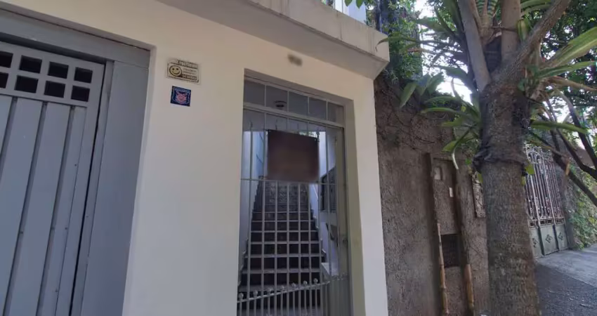 Casa comercial na rua terra roxa, n. 3 - casas 1 e 2 • 356 m²