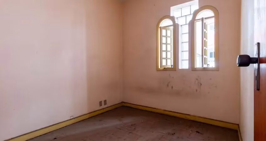Sobreloja na avenida professor alfonso bovero, n. 678 • 107 m²