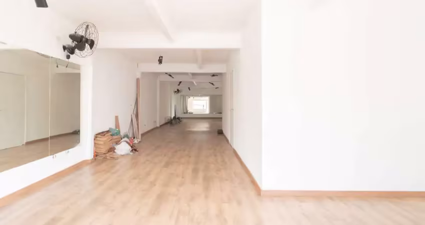 Sobreloja na avenida inconfidência mineira, n. 1643 - 1º andar • 120 m²