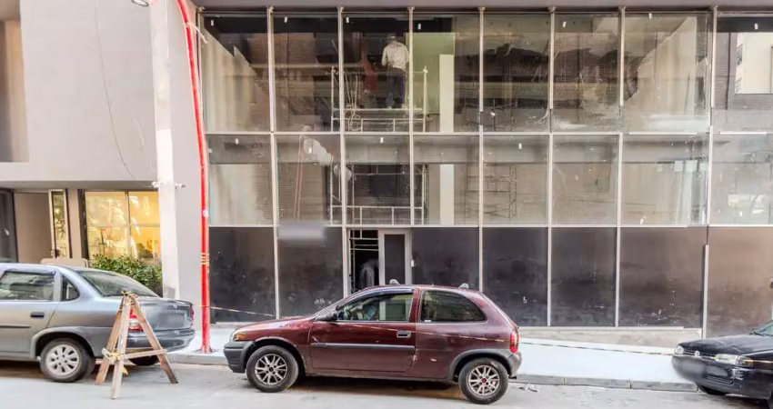 Loja na rua américo de campos, n. 43 - loja 1 • 245 m²