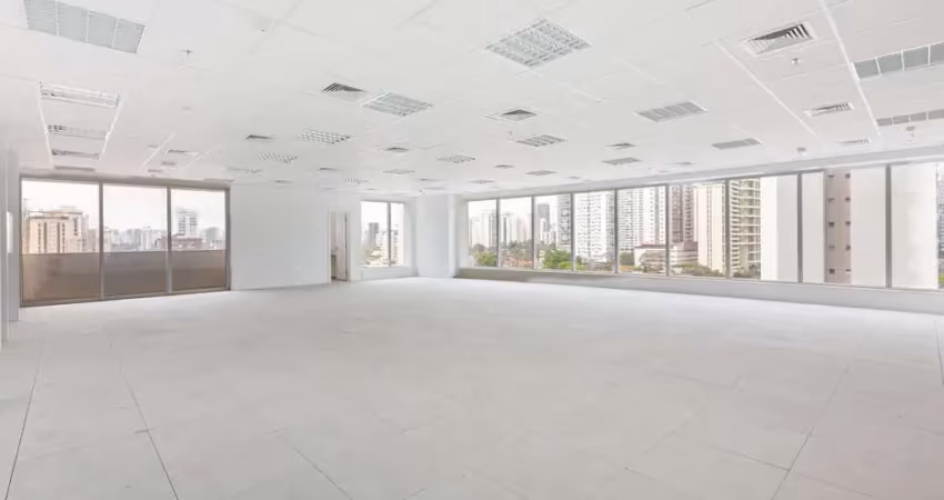 Sala comercial na rua guaraiúva, n. 135 - 7° andar conjunto 72 • 191 m²