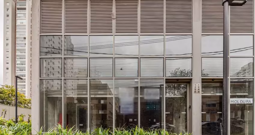 Loja na avenida onze de junho, n. 1250 - loja 01 • 76 m²