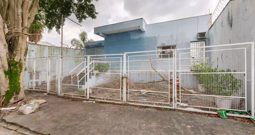 Casa comercial na rua miguel gonçalves correia, n. 257 • 300 m²