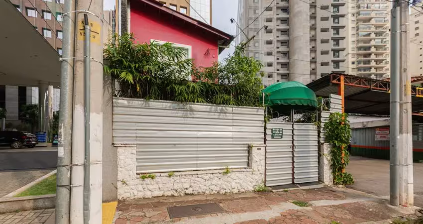 Casa comercial na rua diogo moreira, n. 97 • 195 m²