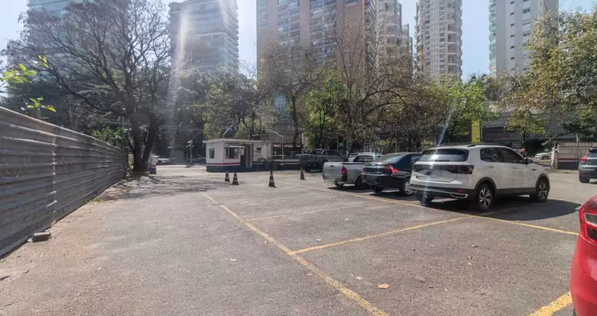 Terreno comercial para alugar na Rua Diogo Jácome, 661, Vila Nova Conceição, São Paulo