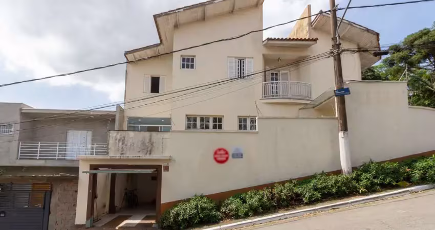 Casa comercial para alugar na Rua Silvério Dias, 11, Jardim Virgínia Bianca, São Paulo
