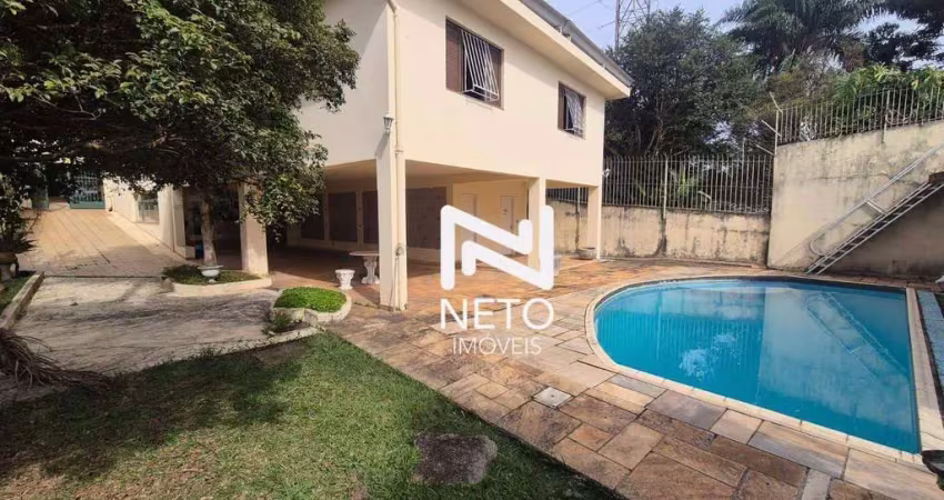 Imóvel com suítes, piscina e amplo quintal na city lapa